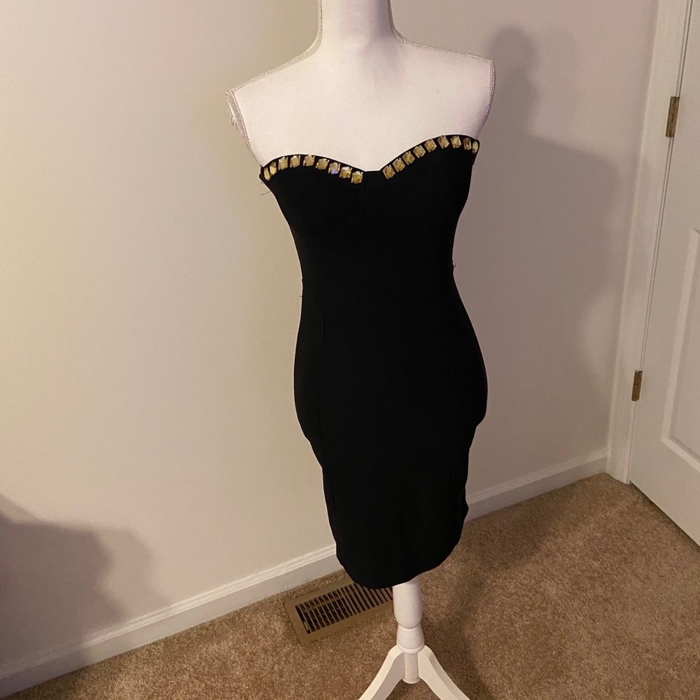 Black sweet heart strapless jeweled body con dress